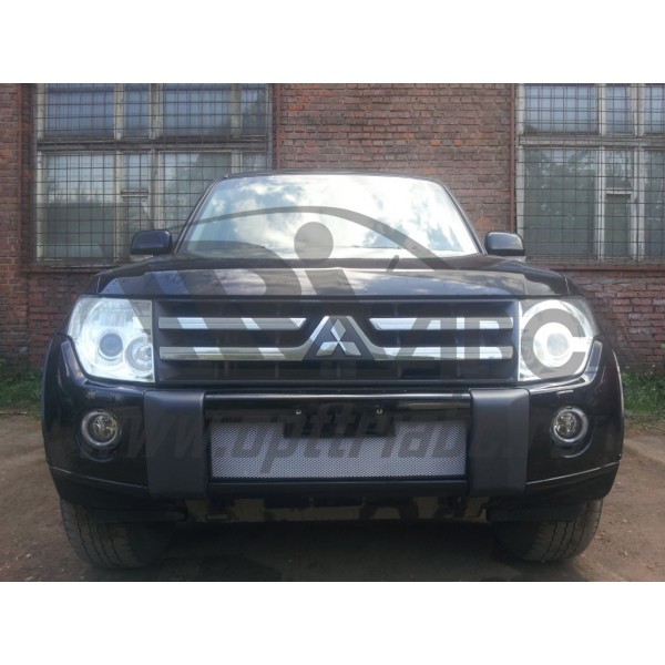 Защита радиатора Mitsubishi Pajero 2006-2011 (Chrome)