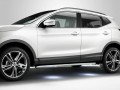 Оригинальные пороги с подсветкой Nissan Qashqai с 2014