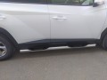 Боковые подножки Hyundai Tucson c 2021 труба с проступью