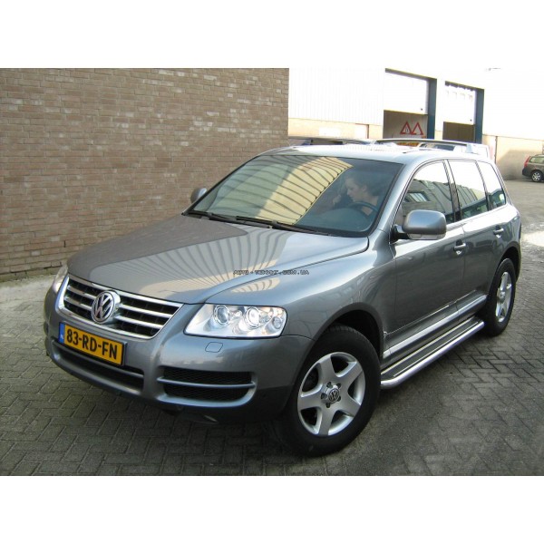 Боковые подножки  Volkswagen Touareg 2002-2010 (площадка) d-60