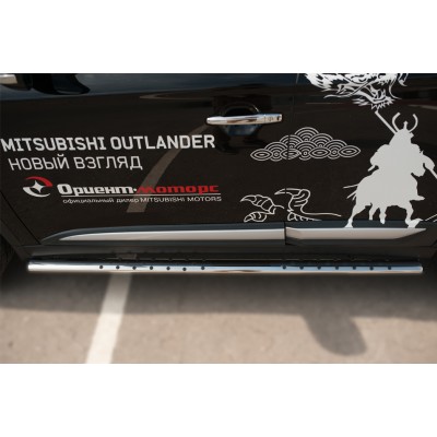 Mitsubishi Outlander 2015-2017 Пороги труба 75х42 овал с проступью MOO-002109