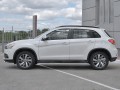 MITSUBISHI ASX 2017- Пороги труба 75х42 овал с проступью MASO-002958