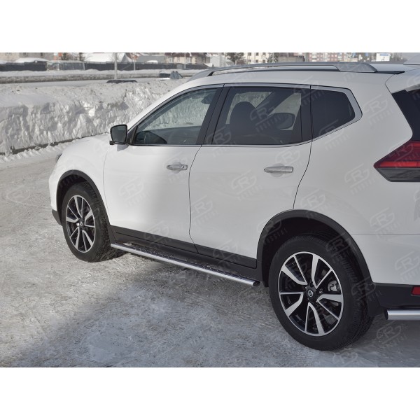 NISSAN X-TRAIL (T32) 2018- Пороги труба 75х42 овал с проступью NXO-003155