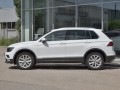 VOLKSWAGEN TIGUAN 2020- (кроме R-LINE) Пороги труба d42 секции (вариант 1) VGT-0035781