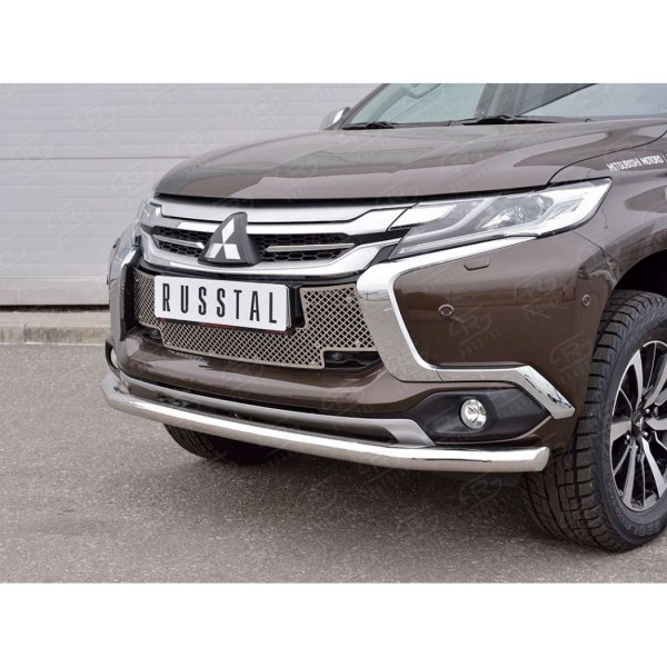 Решетка радиатора (Бампера) Mitsubishi Pajero Sport с 2015