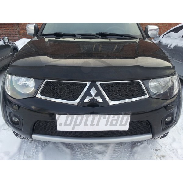 Защита радиатора Mitsubishi Pajero Sport 2010-2013 (Black)