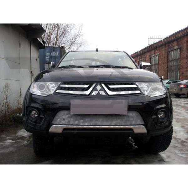 Защита радиатора Mitsubishi Pajero Sport с 2013 Калуга (Chrome)