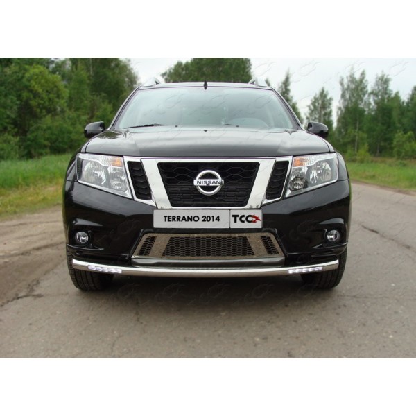 Защита переднего бампера Nissan Terrano с 2014 (с ходовыми огнями)