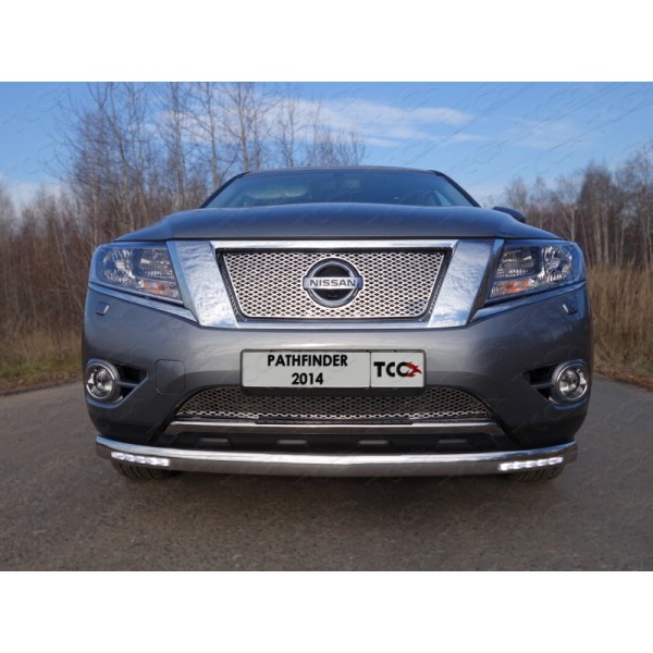 Защита переднего бампера Nissan Pathfinder с 2014 (овальная с ходовыми огнями)