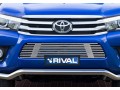 Накладка на решётку бампера Toyota Hilux с 2015