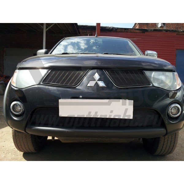 Защита радиатора Mitsubishi L200 с 2006 (Black)