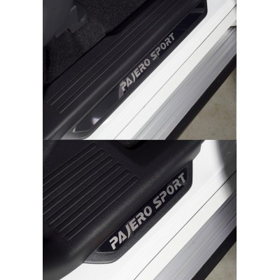 Накладки на пороги Mitsubishi Pajero Sport c 2021 (лист зеркальный надпись Pajero Sport ) 4шт