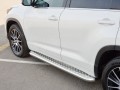Пороги алюминиевые Toyota Highlander 2017- труба с листом