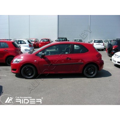 Молдинги дверей  Toyota Auris 3d — (HB) 2006 — 2012