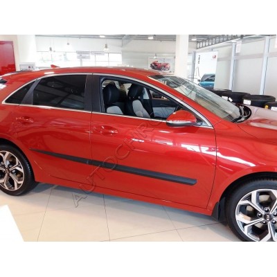 Молдинги на двери Kia Ceed — (C) 2018