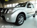 Молдинги на двери Nissan Navara — (SV) 2007 — 2014