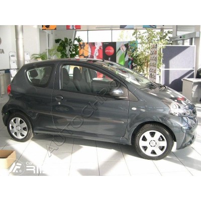 Молдинги на двери Toyota Aygo 3d (HB) 2005 — 2013