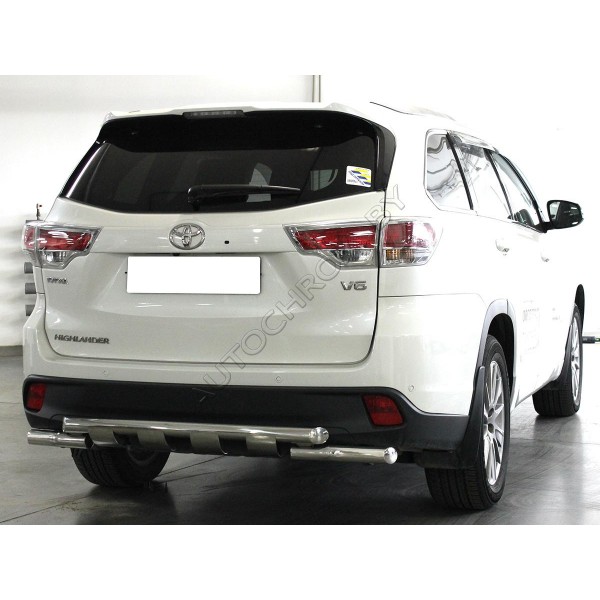 Задняя защита с накладками Toyota Highlander 2014-