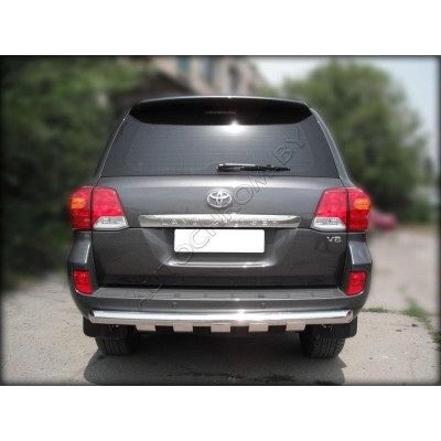 Задняя защита с накладками Toyota Land Cruiser 200 2013-2015