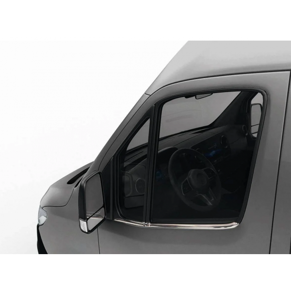 Нижние молдинги стёкол Mercedes Sprinter 2018-